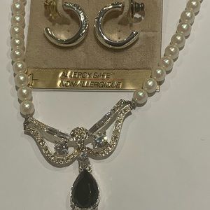 GORGEOUS VINTAGE VENDOME/Coro SET